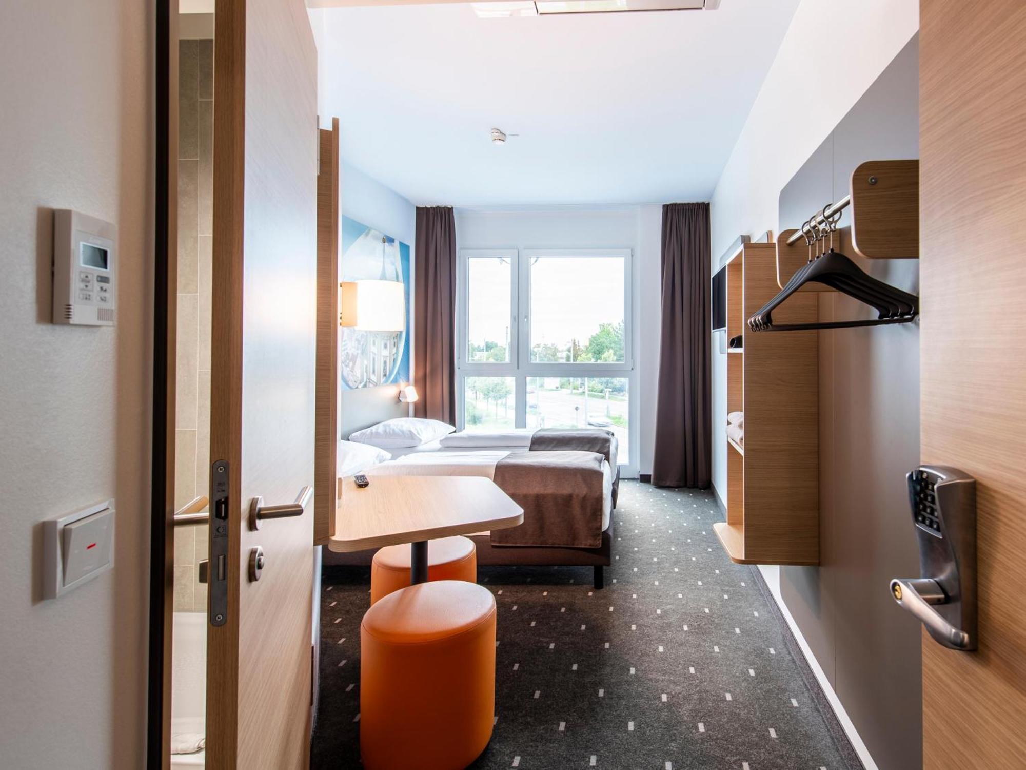 B&B Hotel Augsburg-Nord Buitenkant foto